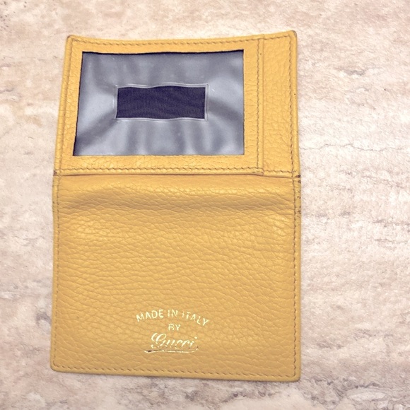 Gucci Yellow Leather Vintage Card Holder - Picture 3 of 8